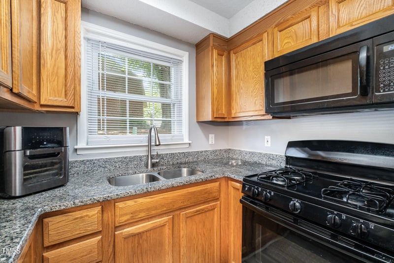 4822 Blue Bird Ct, Raleigh, NC 27606