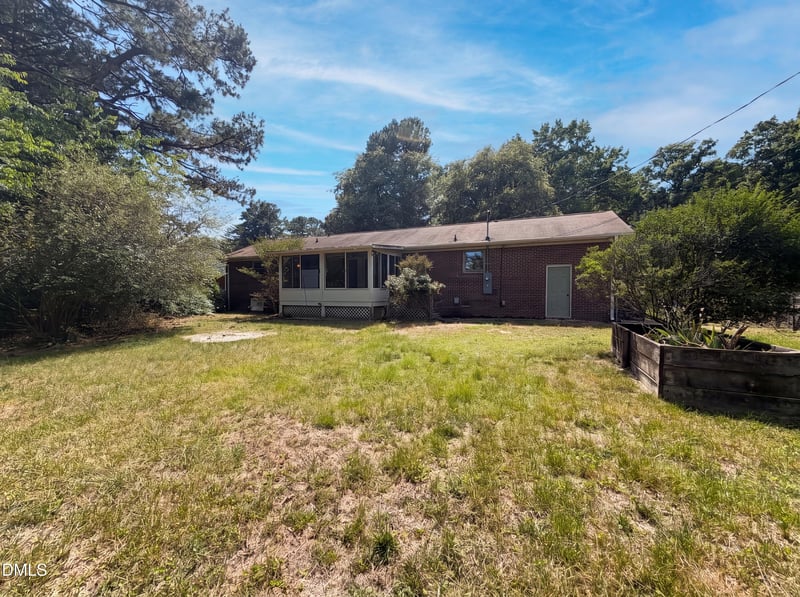 4822 Heritage Dr, Durham, NC 27712