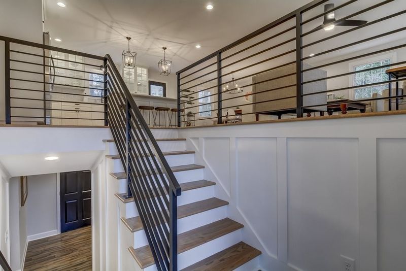 4822 Hills Dr, Raleigh, NC 27609