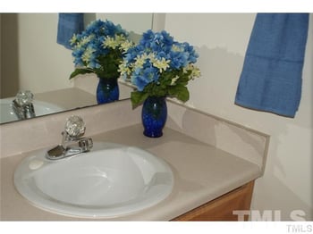 4822 Parkville Dr, Raleigh, NC 27604