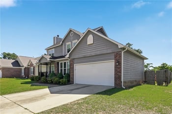 4824 Deer Lakes Rd, Fayetteville, NC 28311
