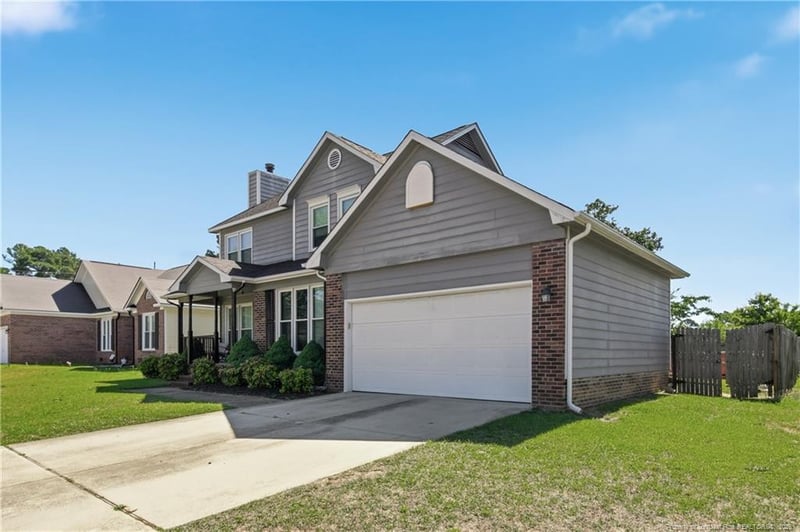 4824 Deer Lakes Rd, Fayetteville, NC 28311