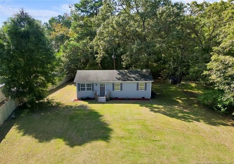 4824 Grays Creek Church Rd, Hope Mills, NC 28348