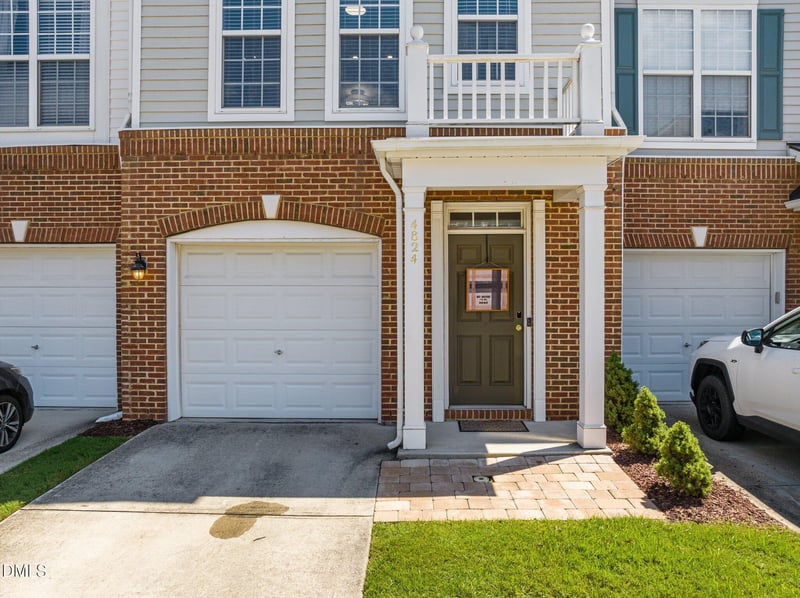 4824 Wyatt Brook Way, Raleigh, NC 27609