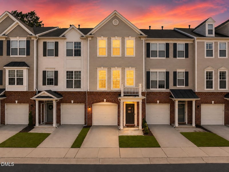 4824 Wyatt Brook Way, Raleigh, NC 27609