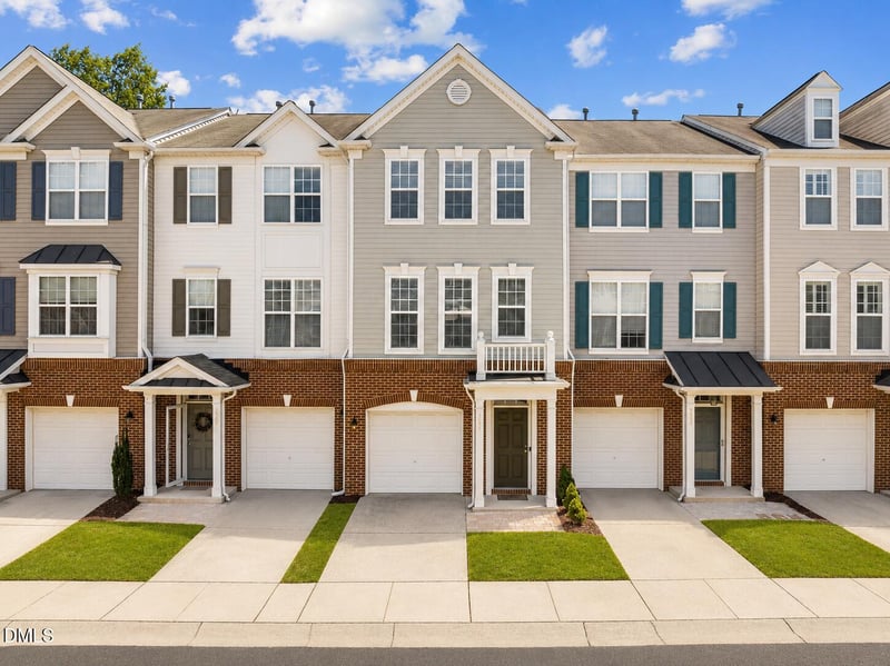 4824 Wyatt Brook Way, Raleigh, NC 27609