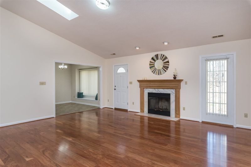 4825 Hedgerow, Raleigh, NC 27616