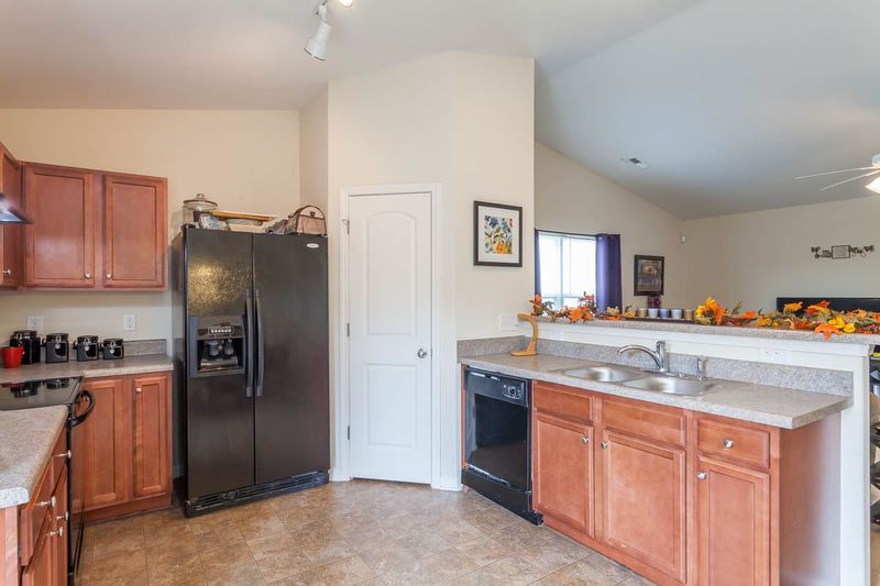 4825 Quarryman Rd, Raleigh, NC 27610