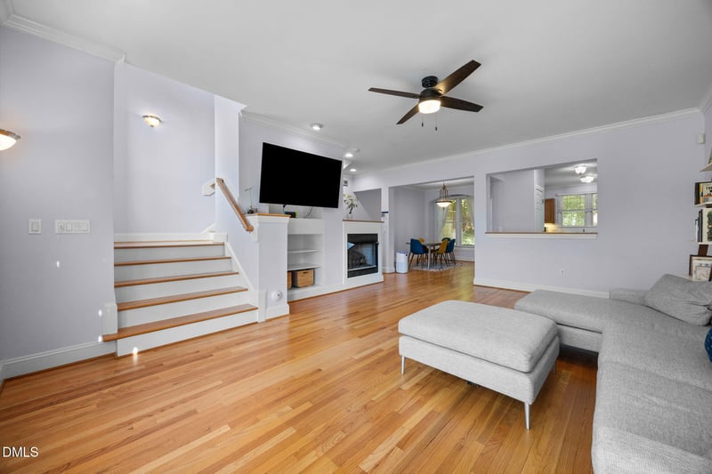 4826 Crestmore Rd, Raleigh, NC 27612