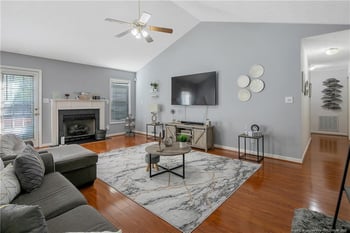 4829 Miranda Dr, Hope Mills, NC 28348