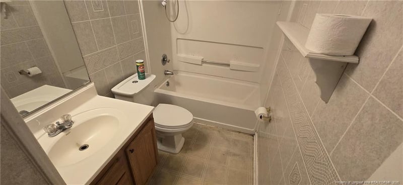4829 Murphy Rd, Fayetteville, NC 28312