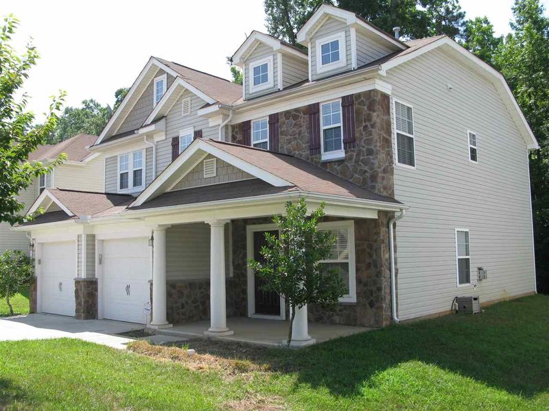 483 Averasboro Dr, Clayton, NC 27520