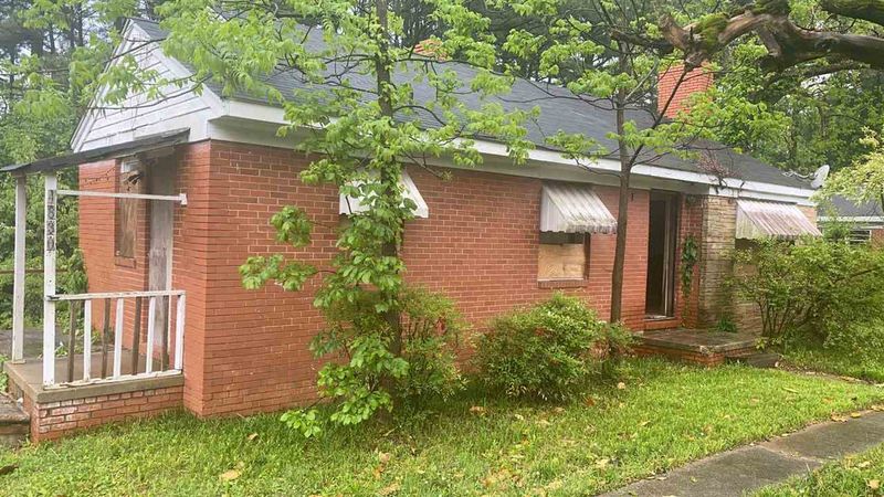 4830 Six Forks Rd, Raleigh, NC 27609