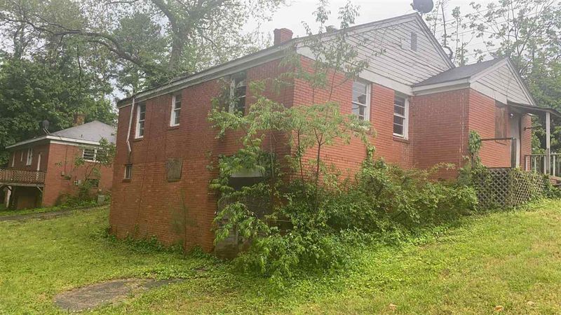 4830 Six Forks Rd, Raleigh, NC 27609