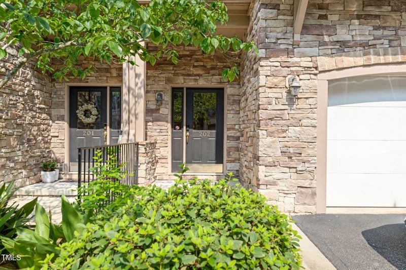 4831 Crestmore Rd #202, Raleigh, NC 27612