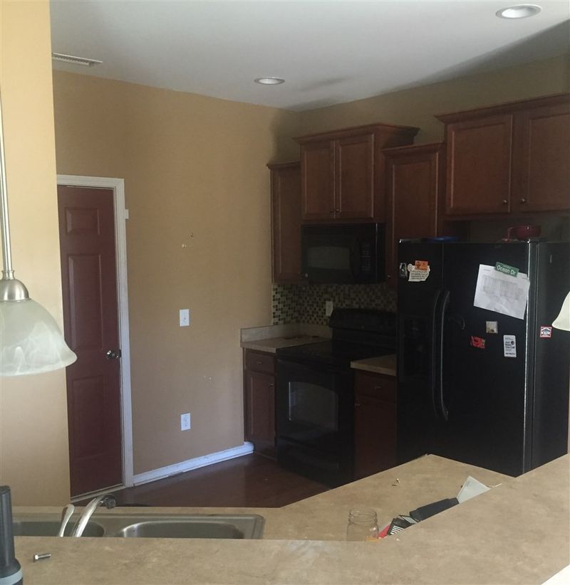4831 Stone Branch Dr, Raleigh, NC 27610