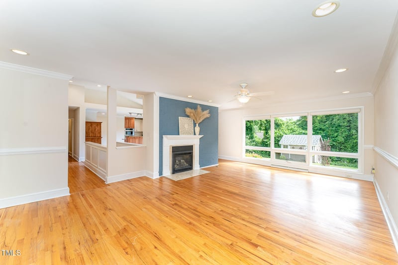 4832 Brookhaven Dr, Raleigh, NC 27612