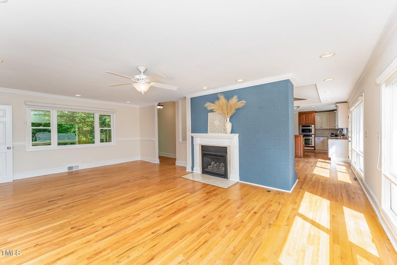4832 Brookhaven Dr, Raleigh, NC 27612