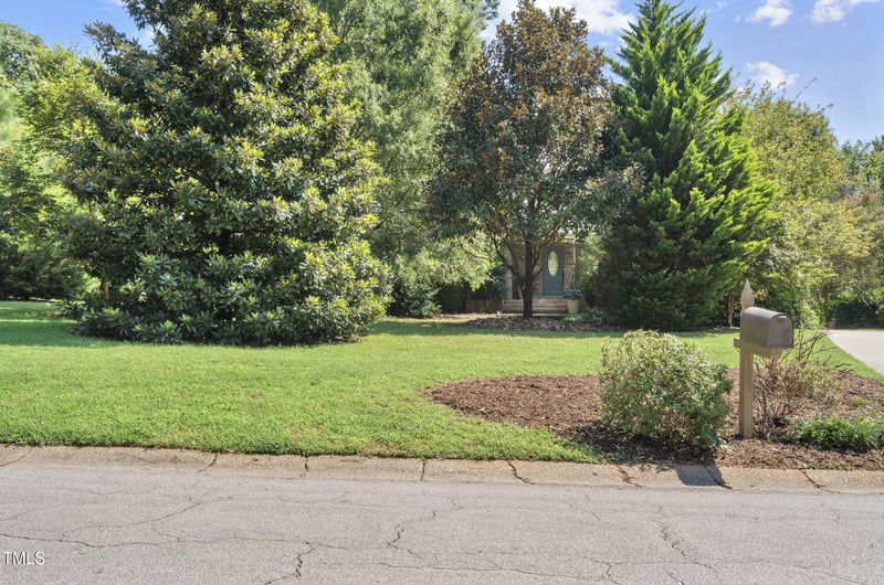 4832 Brookhaven Dr, Raleigh, NC 27612