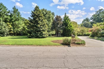 4832 Brookhaven Dr, Raleigh, NC 27612