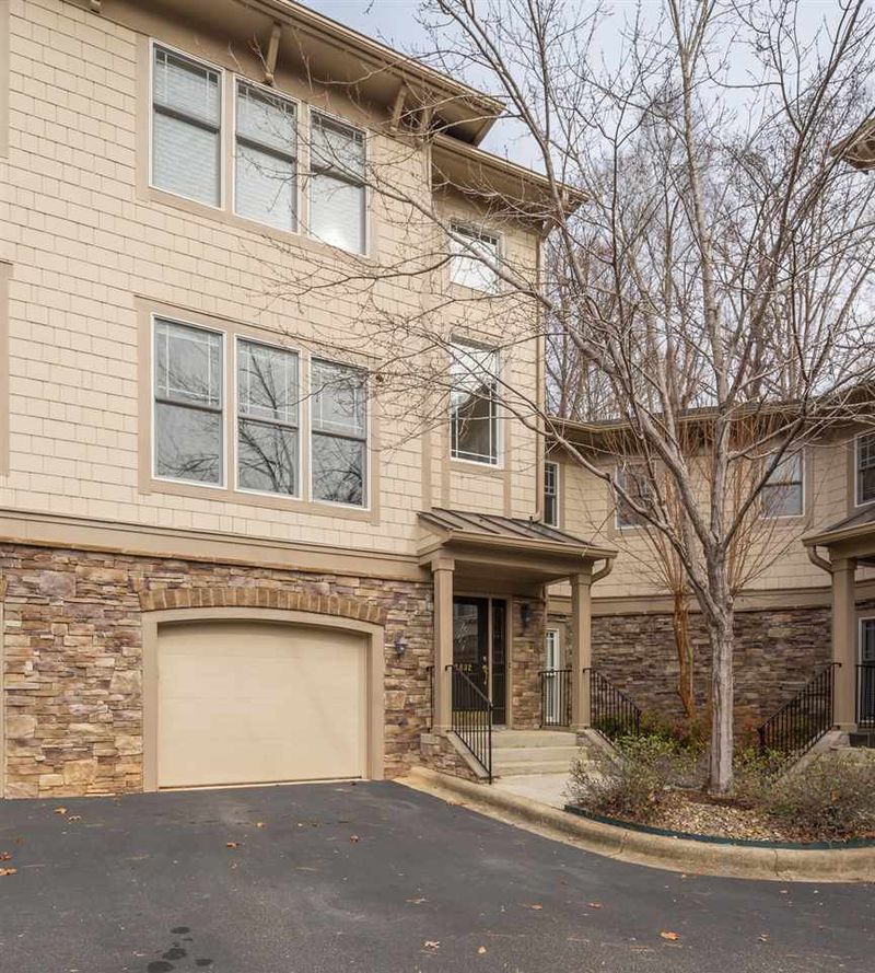 4832 Crestmore Rd, Raleigh, NC 27612