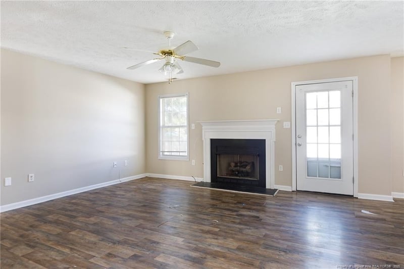 4832 Miranda Dr, Hope Mills, NC 28348