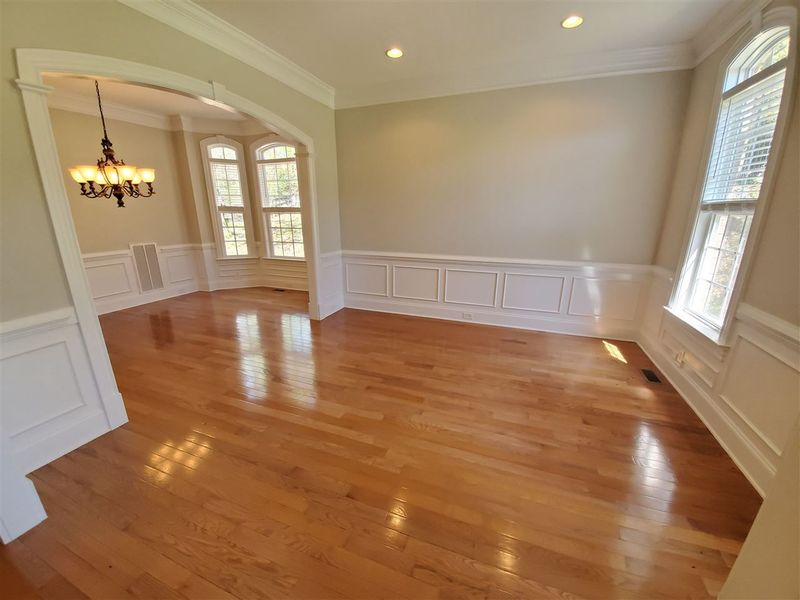 4833 Hills Dr, Raleigh, NC 27612