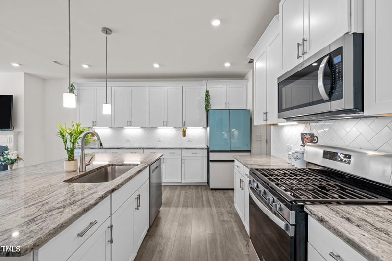 484 Autumn Rain St, Cary, NC 27519