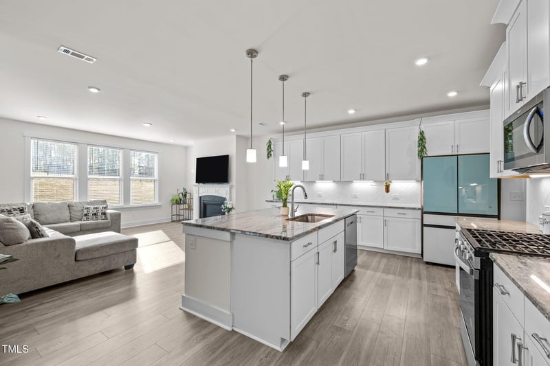 484 Autumn Rain St, Cary, NC 27519