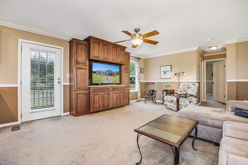 484 Janie Rd, Selma, NC 27576