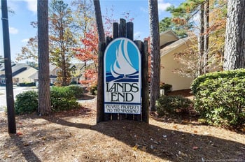 484 Lands End Rd, Fayetteville, NC 28314