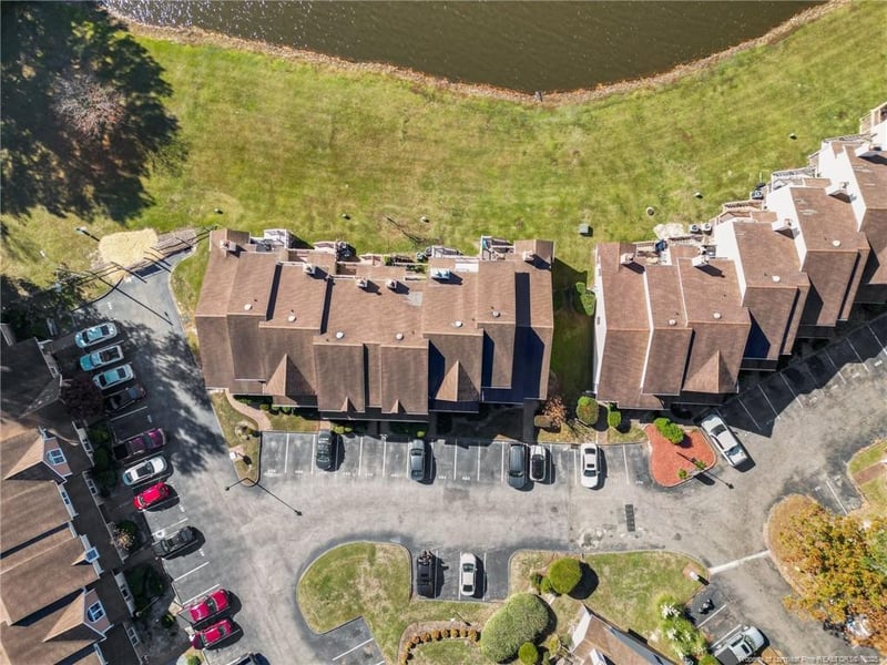 484 Lands End Rd, Fayetteville, NC 28314