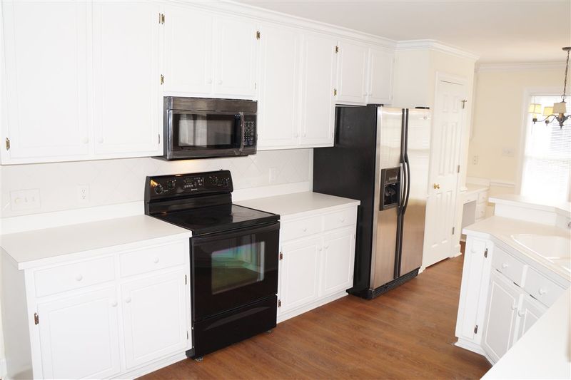 4840 Forest Highland Dr, Raleigh, NC 27604