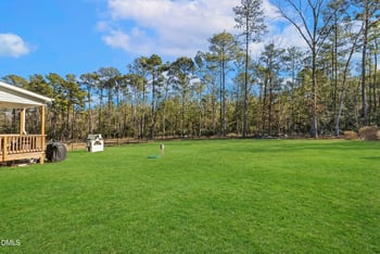 485 Barnes Landing Dr, Four Oaks, NC 27524