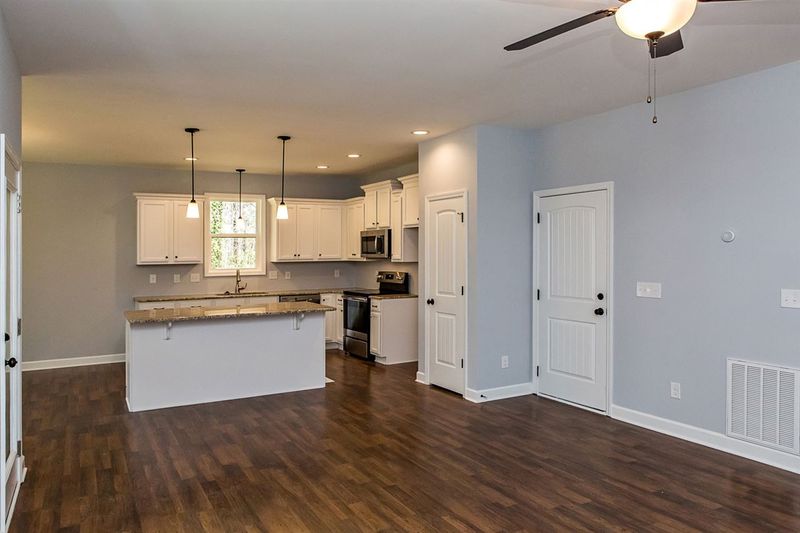 485 Cheves Rd, Zebulon, NC 27597