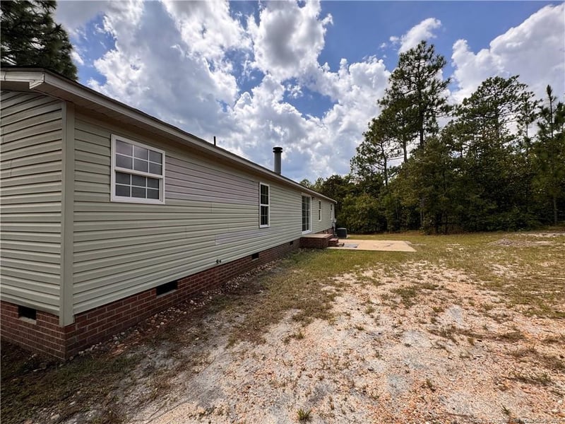 485 Eisler Dr, Lillington, NC 27546