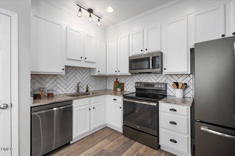 4857 Linksland Dr, Holly Springs, NC 27540