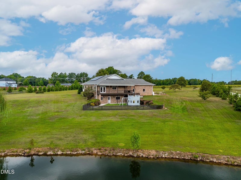 4864 Christian Light Rd, Fuquay Varina, NC 27526
