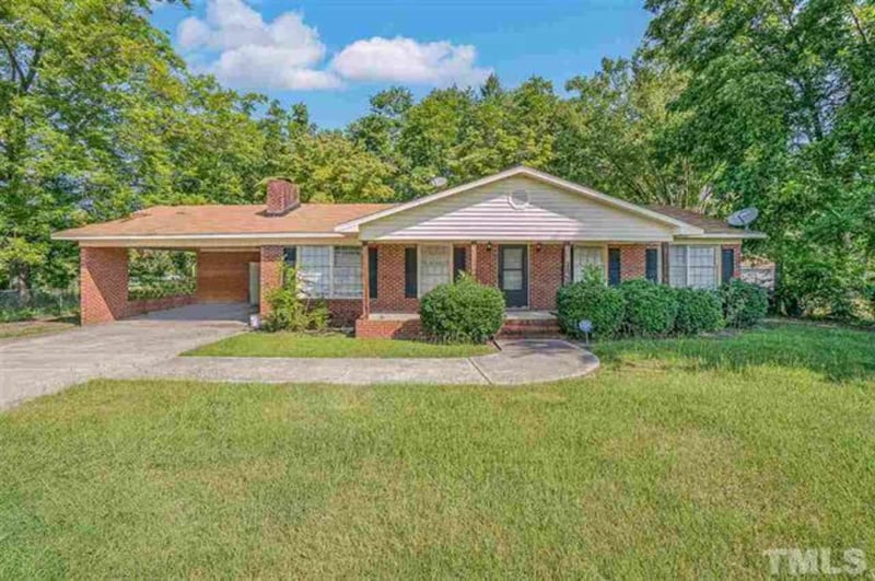4868 Cumberland Rd, Fayetteville, NC 28306