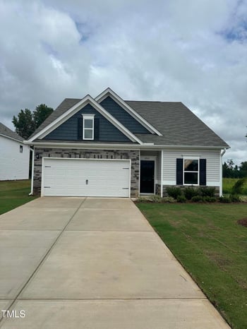 4868 Pioneer Dr, Sanford, NC 27330