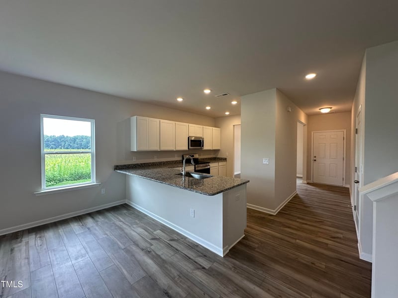 4868 Pioneer Dr, Sanford, NC 27330