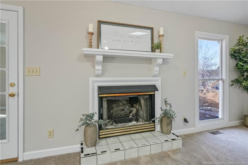 487 Greywalls Ct, Fayetteville, NC 28311