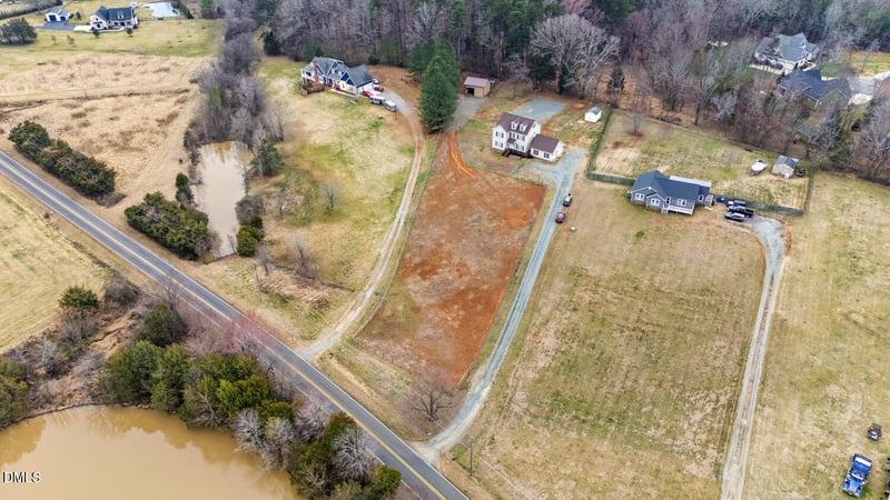 4872 Thom Rd, Mebane, NC 27302