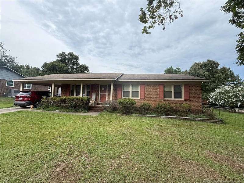 4873 Hurley Dr, Fayetteville, NC 28304