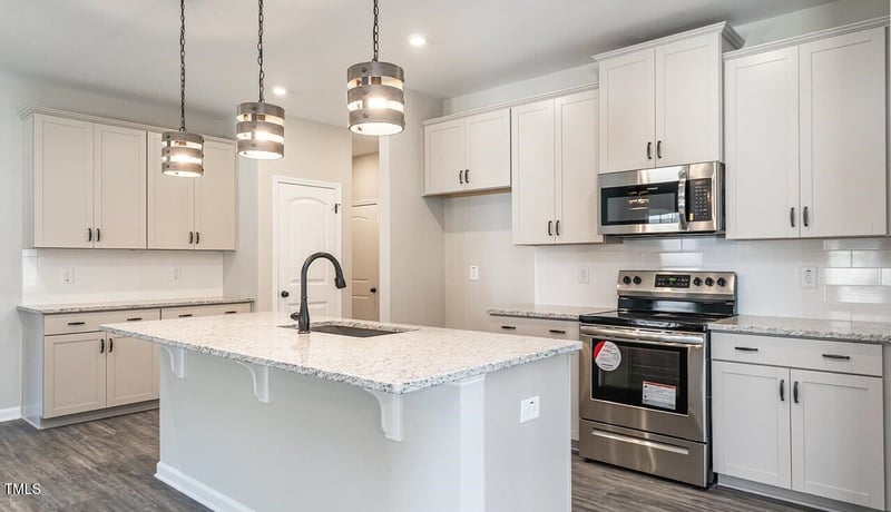 4876 Pioneer Dr, Sanford, NC 27330