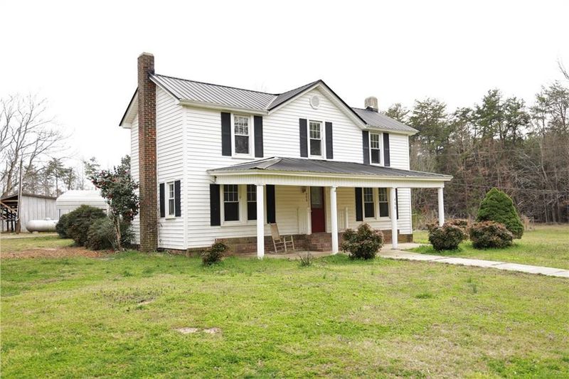 488 Baynes Rd, Burlington, NC 27217