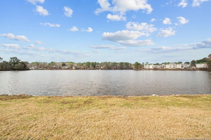 488 Lands End Rd, Fayetteville, NC 28314