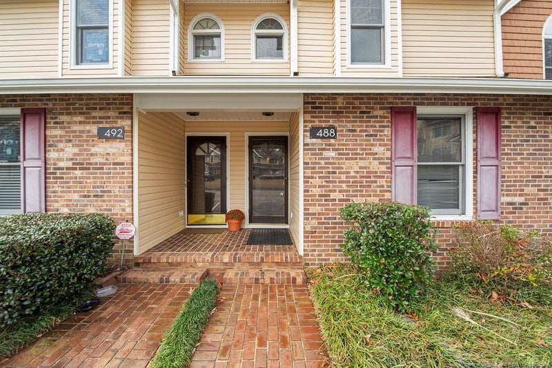 488 Lands End Rd, Fayetteville, NC 28314