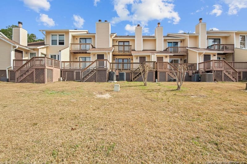 488 Lands End Rd, Fayetteville, NC 28314