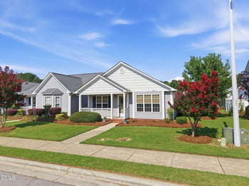 488 Pinecroft Dr, Clayton, NC 27520